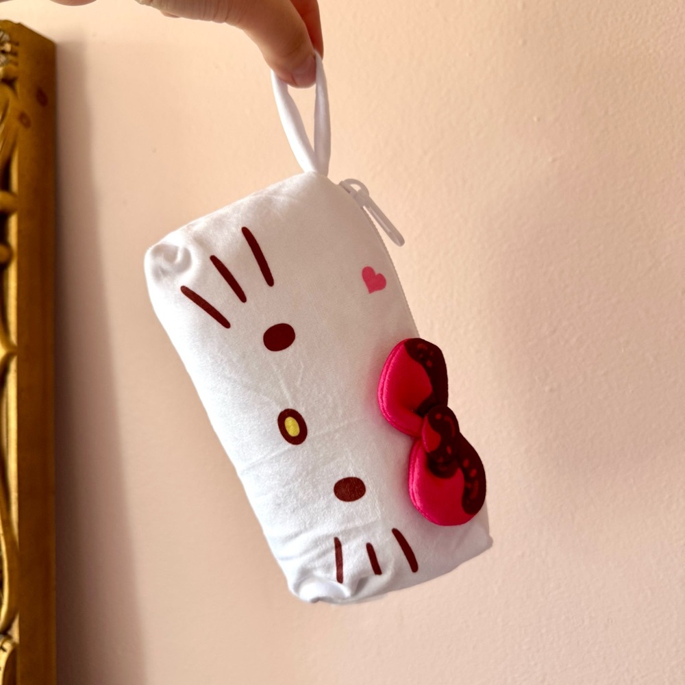 Hello kitty soft plush pouch
